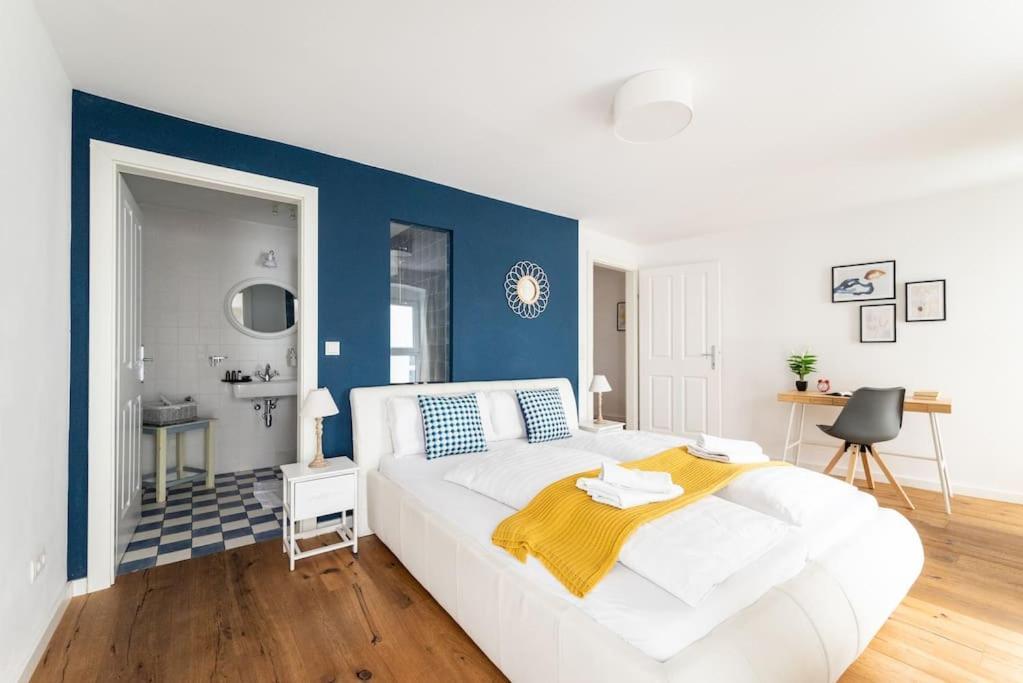 Ferienwohnung Cozy 1Br Duplex Near Center By Hm Wien Exterior foto
