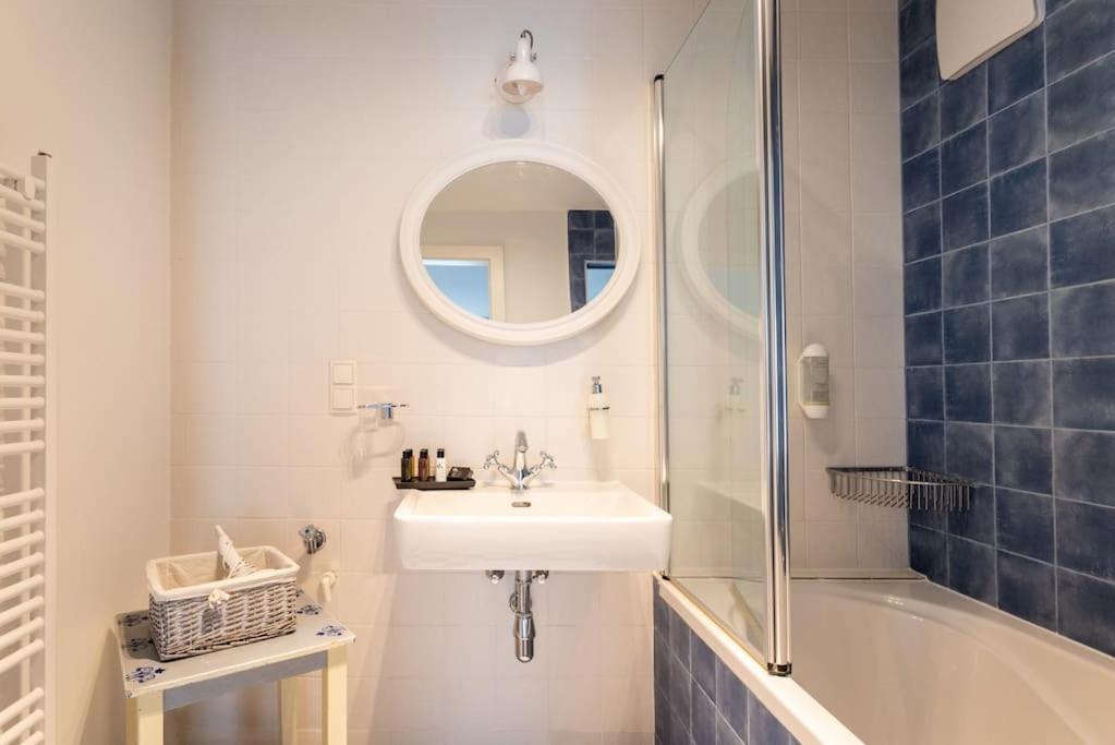 Ferienwohnung Cozy 1Br Duplex Near Center By Hm Wien Exterior foto