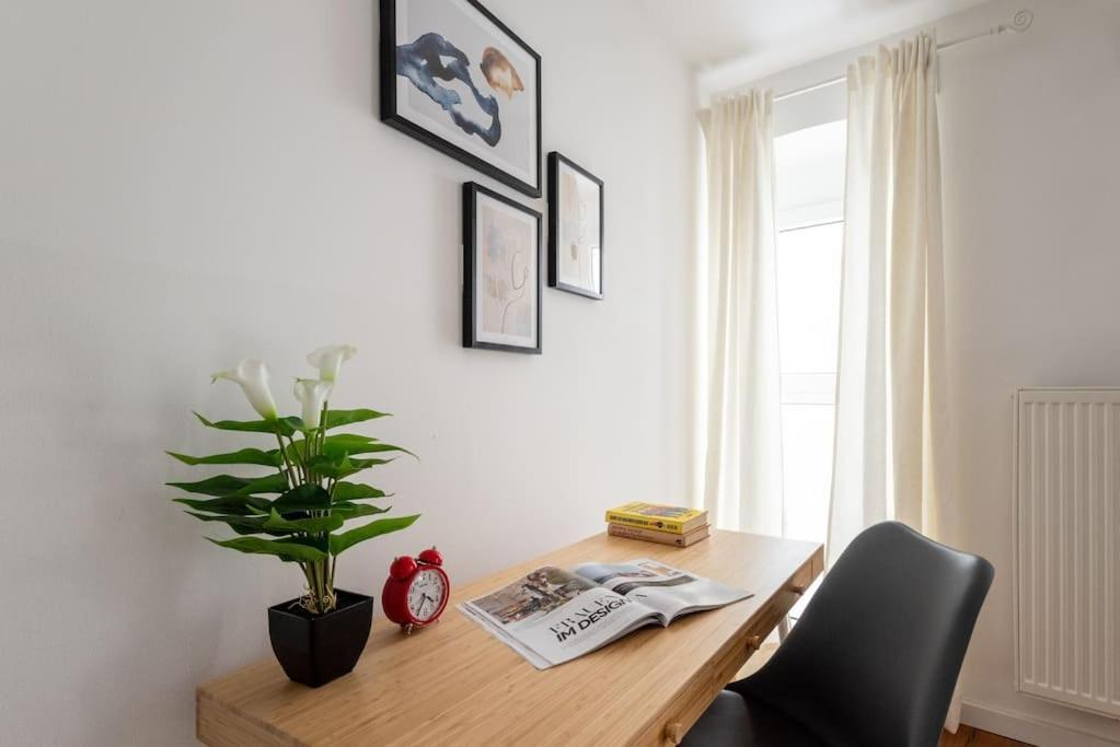 Ferienwohnung Cozy 1Br Duplex Near Center By Hm Wien Exterior foto