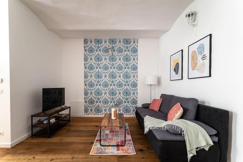 Ferienwohnung Cozy 1Br Duplex Near Center By Hm Wien Exterior foto